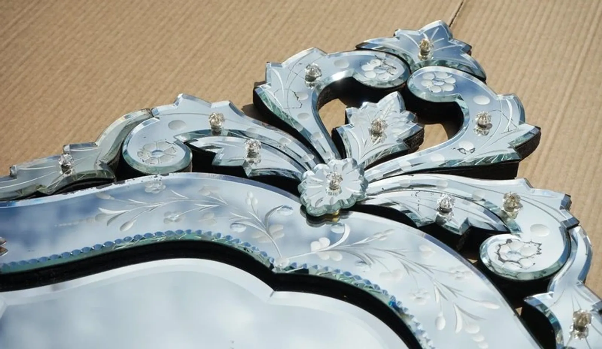 Antique Venetian Heart-Shaped Wall Mirror in Printed Glass, Italy, 1910s