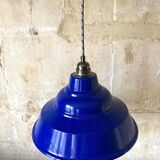 Blue metal workshop suspension