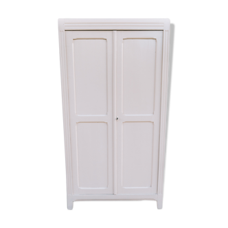 Armoire parisienne