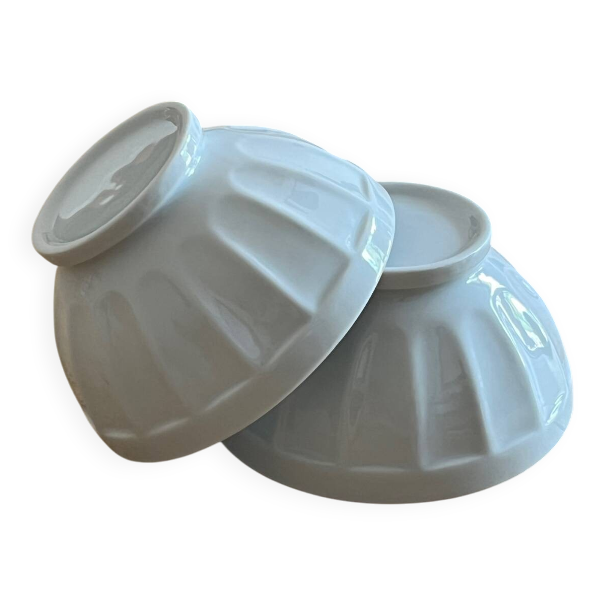 2 bols blancs à facettes
