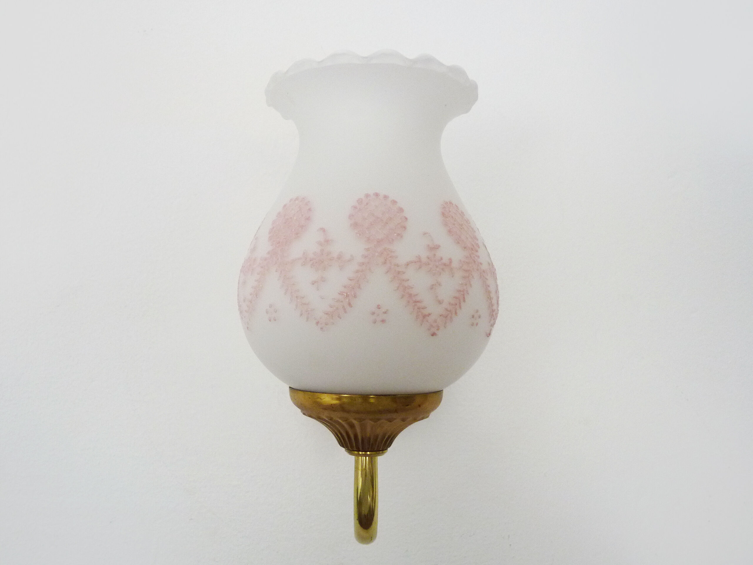 Pair of gooseneck wall sconces in gilded metal, white opaline with pink decorations