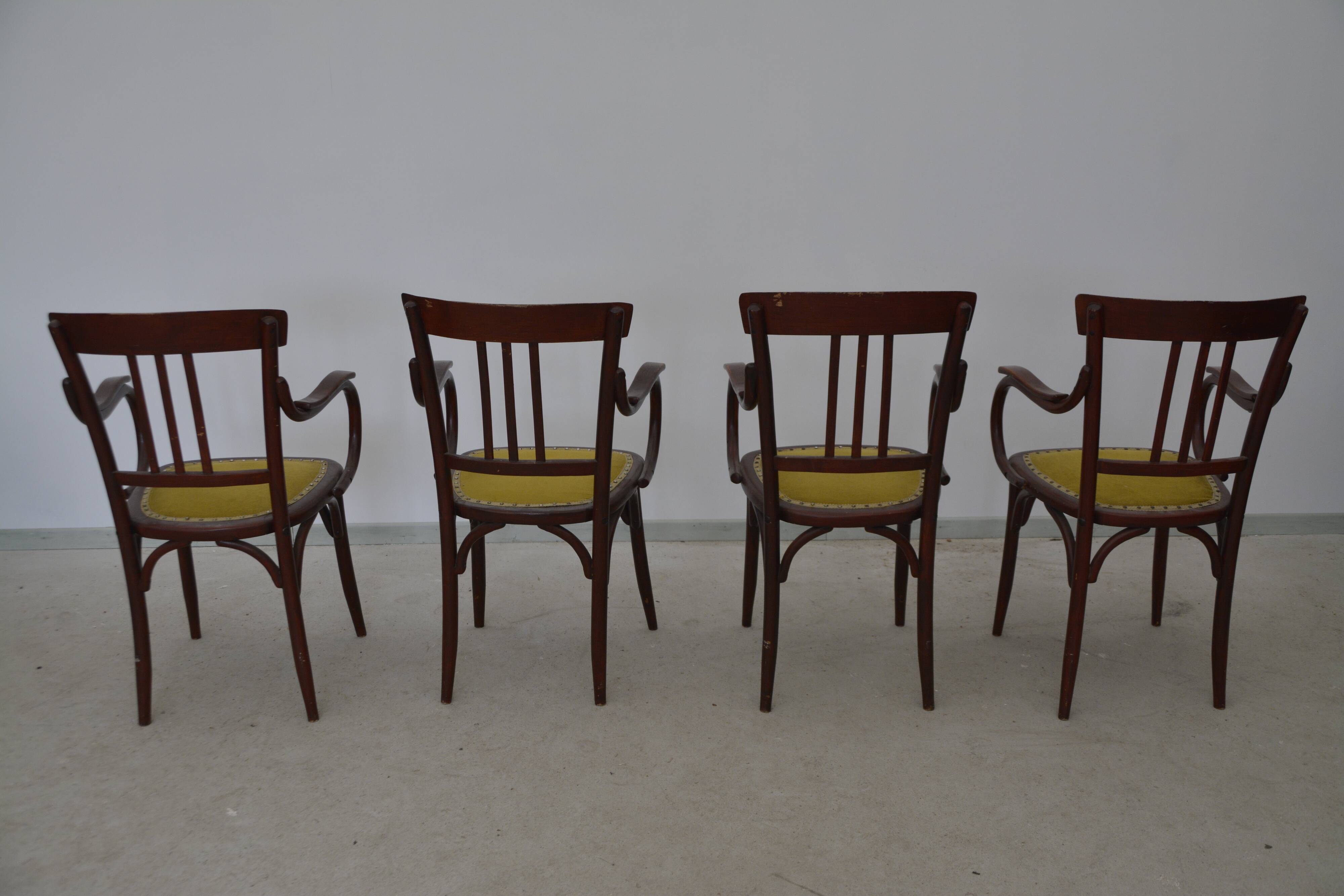 Set of 4 armchairs