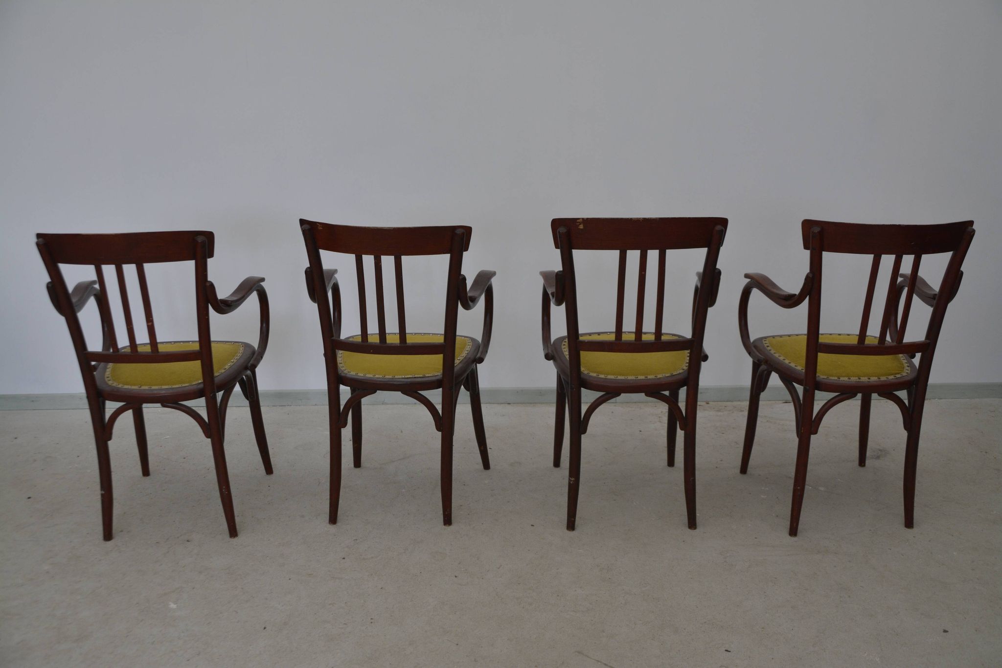 Set of 4 armchairs