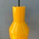 Suspension Space Age industrial in yellow metal