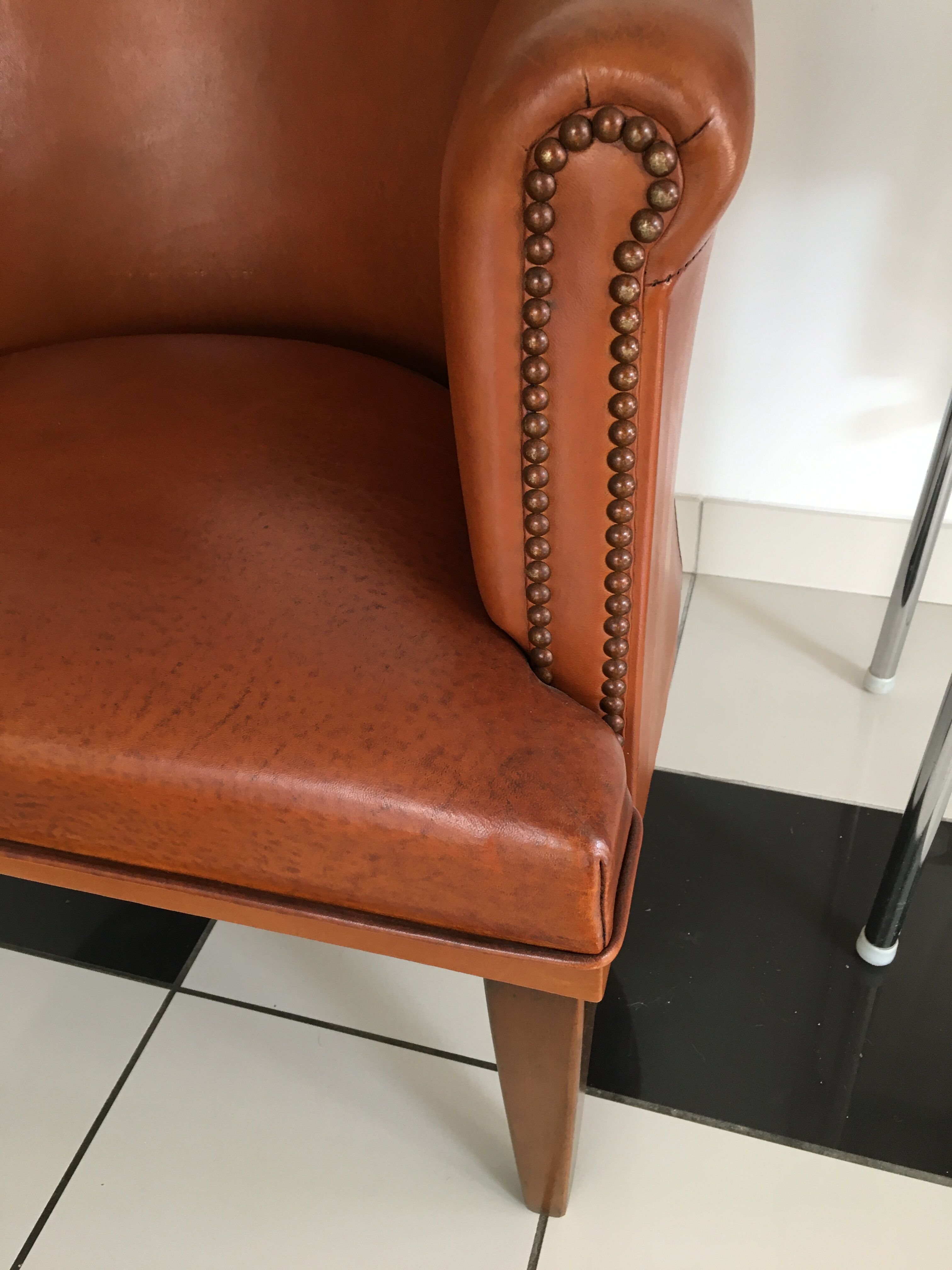 Leather club armchair