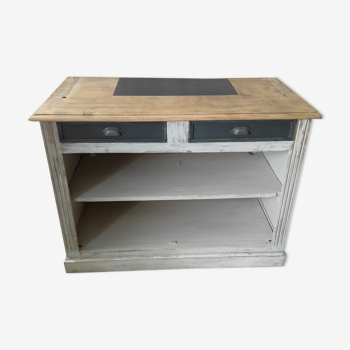 Open buffet style country counter