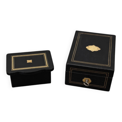 Deux coffrets en bois noirci à décor de marqueterie Boulle – XIXe siècle