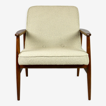 Beige boucle GFM63 lounge chair by J. Kedziorek, 1970s