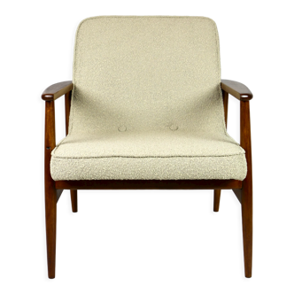 Beige boucle GFM63 lounge chair by J. Kedziorek, 1970s