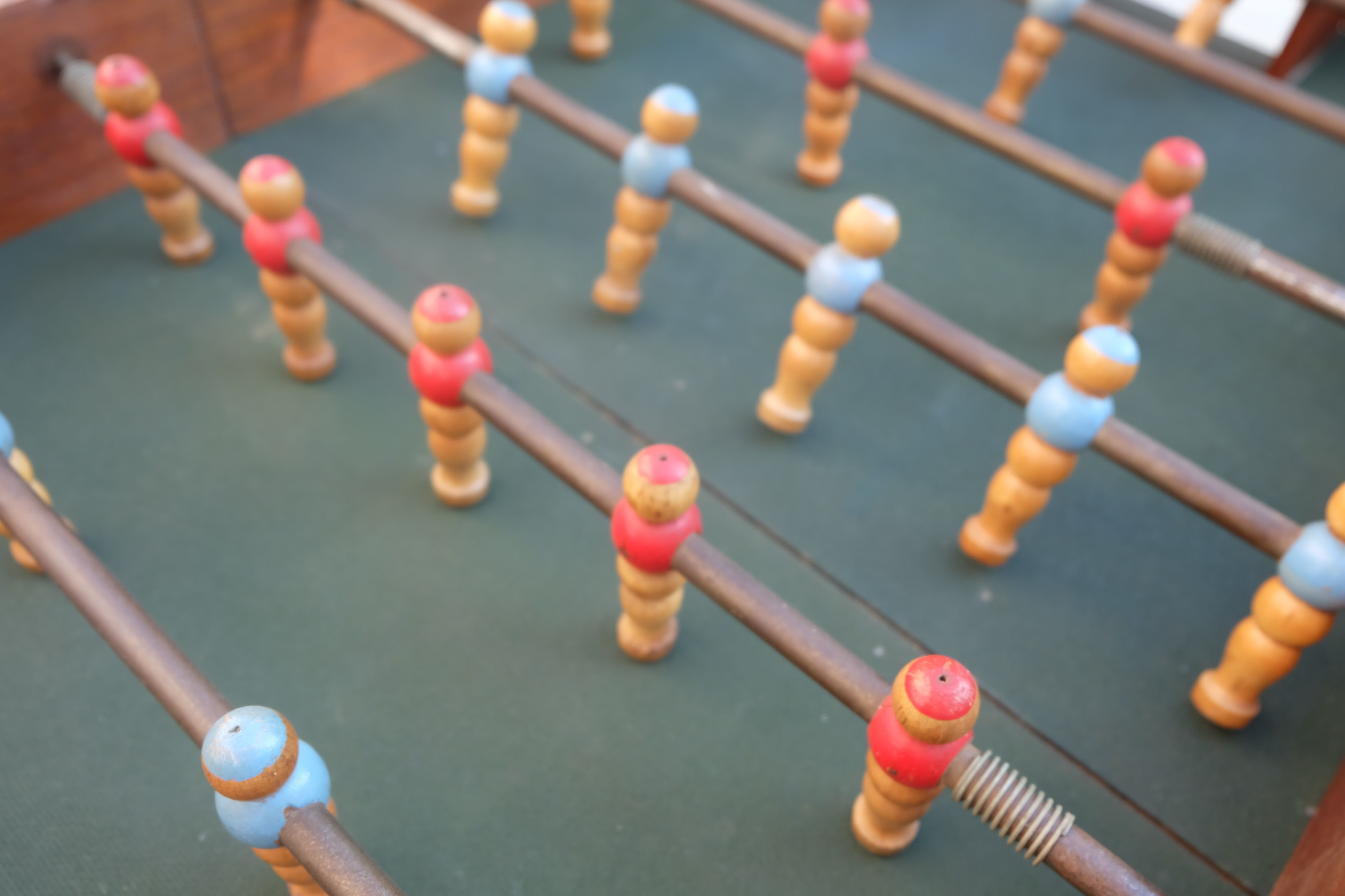 Table foot baby games