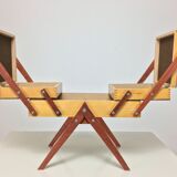 Worker feet compass 50s