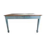 Farm table