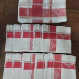 Nappe ancienne fil damassé rouge et blanc dix serviettes 150 X 190 cm