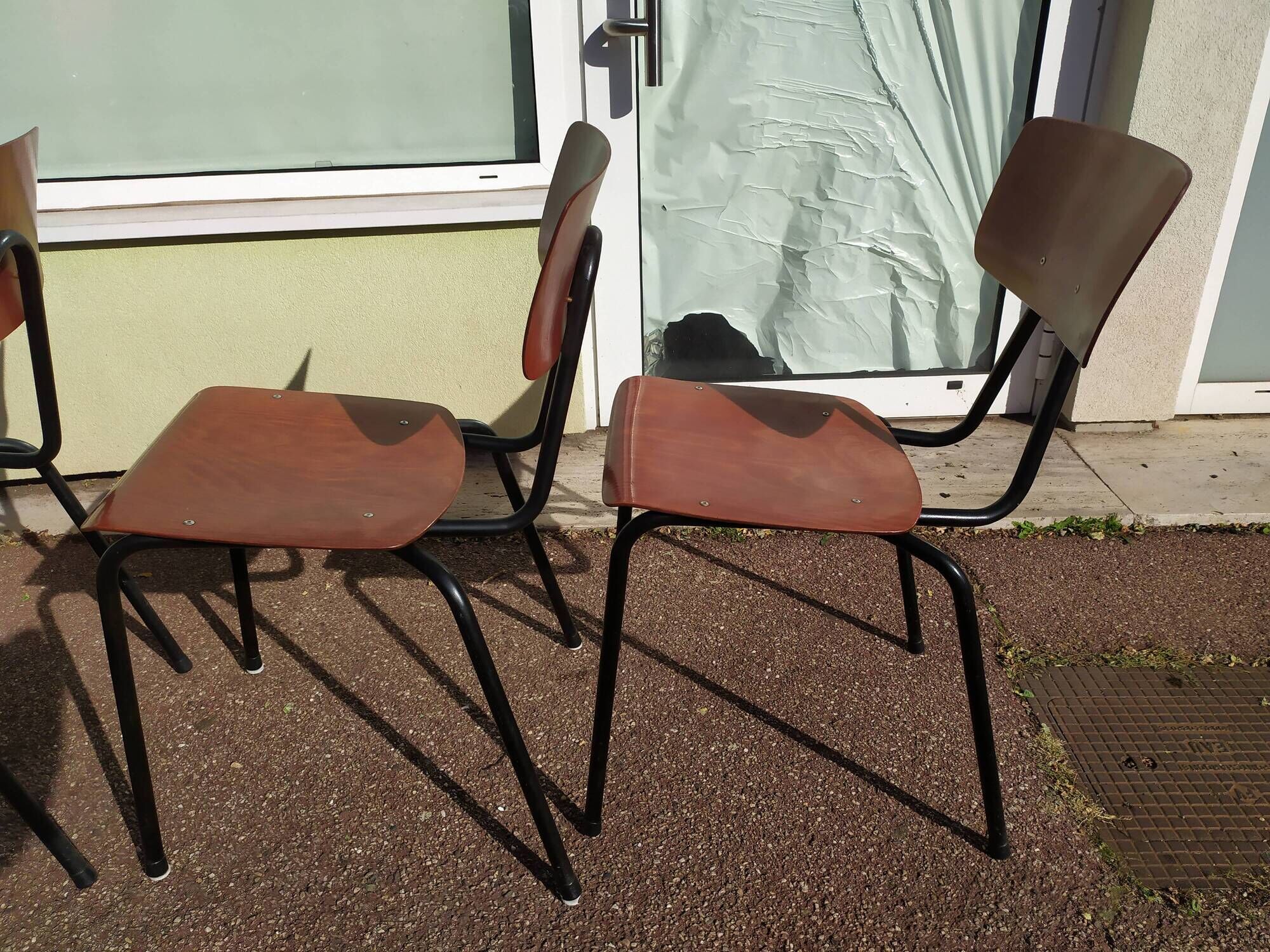 Set of 6 Dutch and metal school chairs - adult