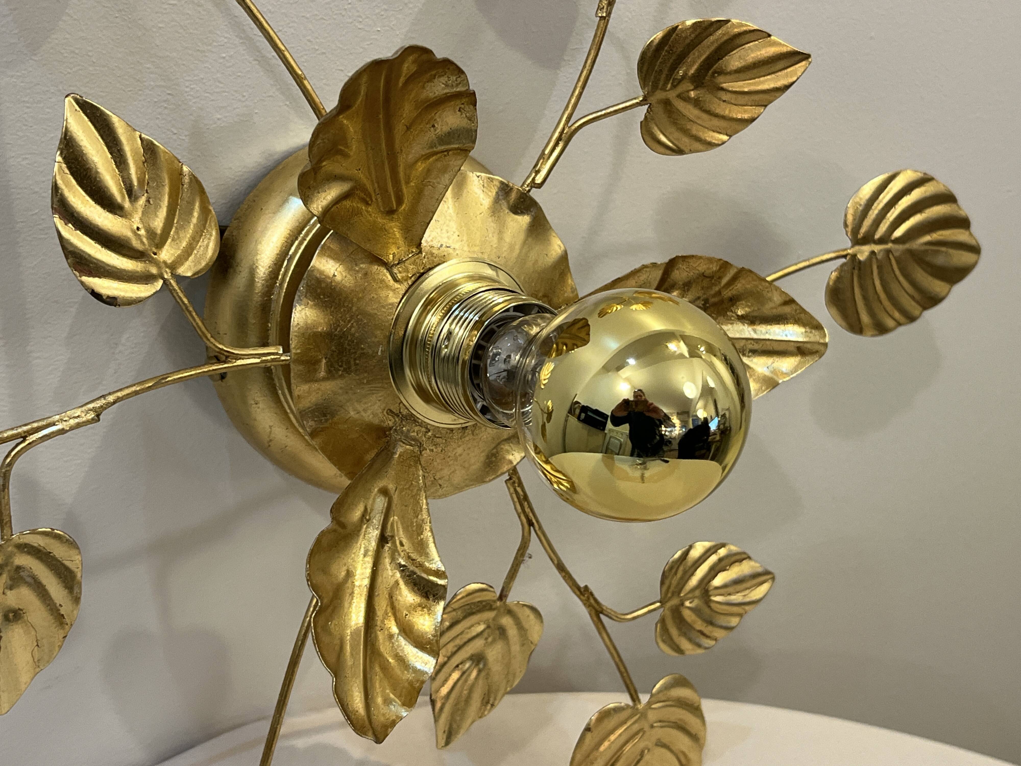 Gold leaf metal flower wall sconce 1970s 1980s Hollywood Regency Masca leaf