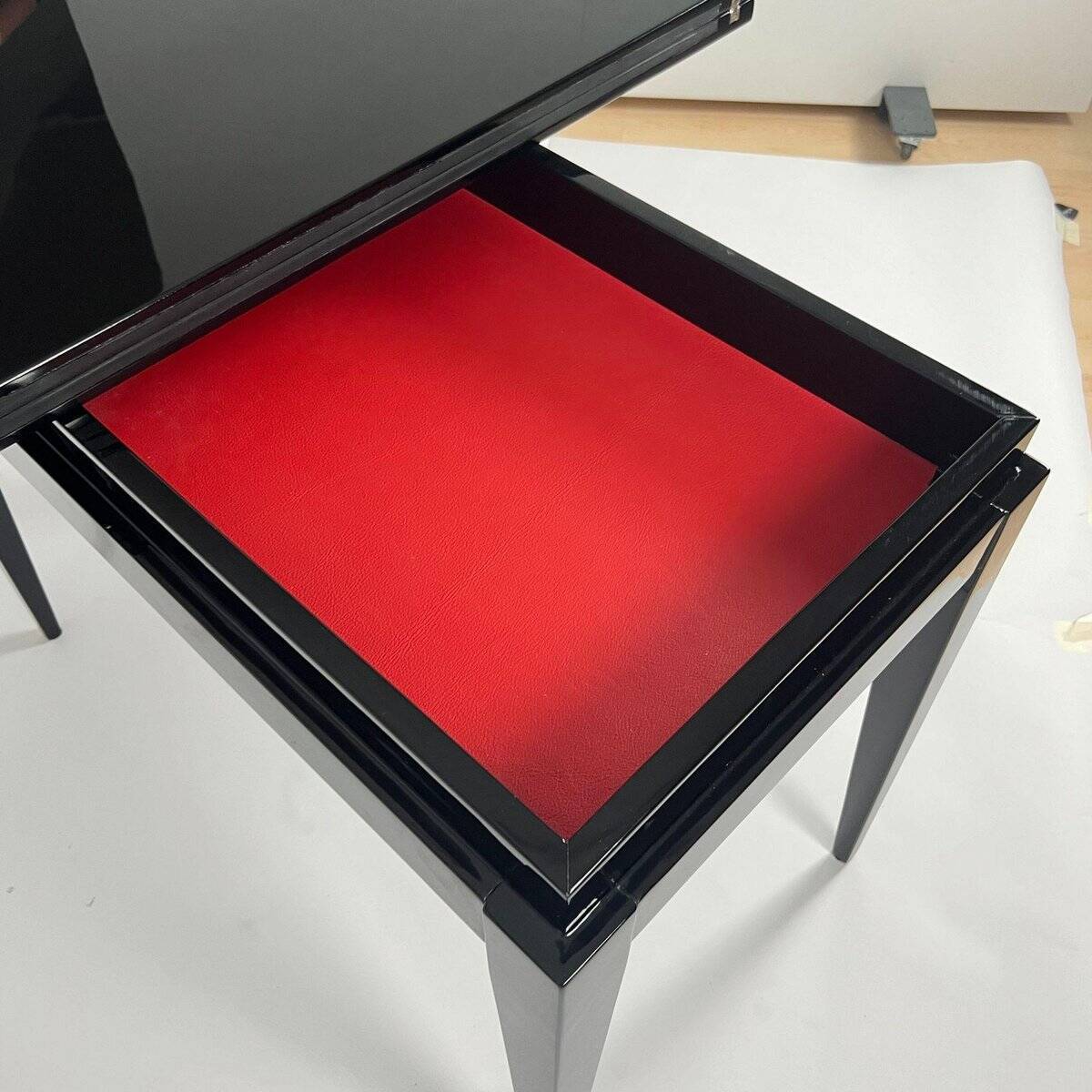 Art Deco Games Table in Black Lacquer, Red and Black Leather, France, 1930s