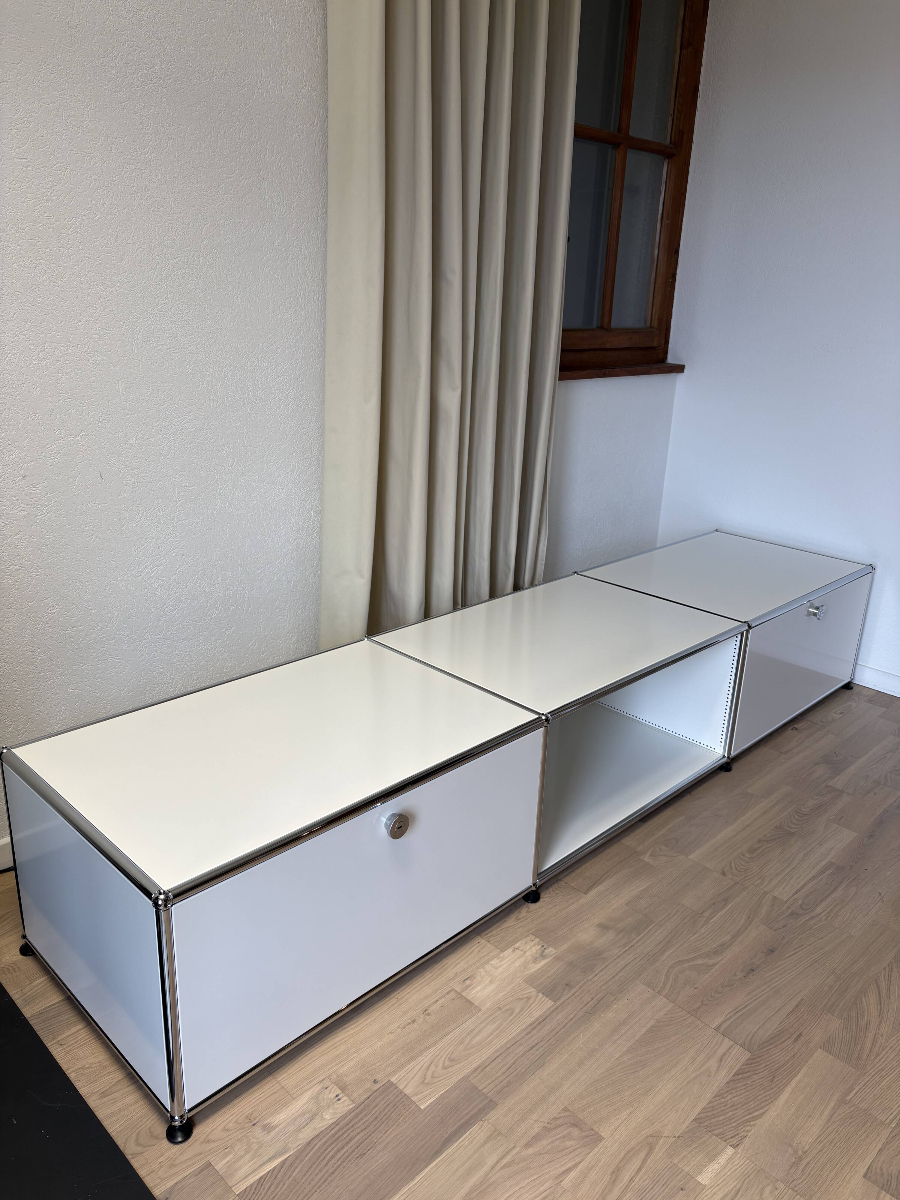 Meuble TV USM Haller blanc pur