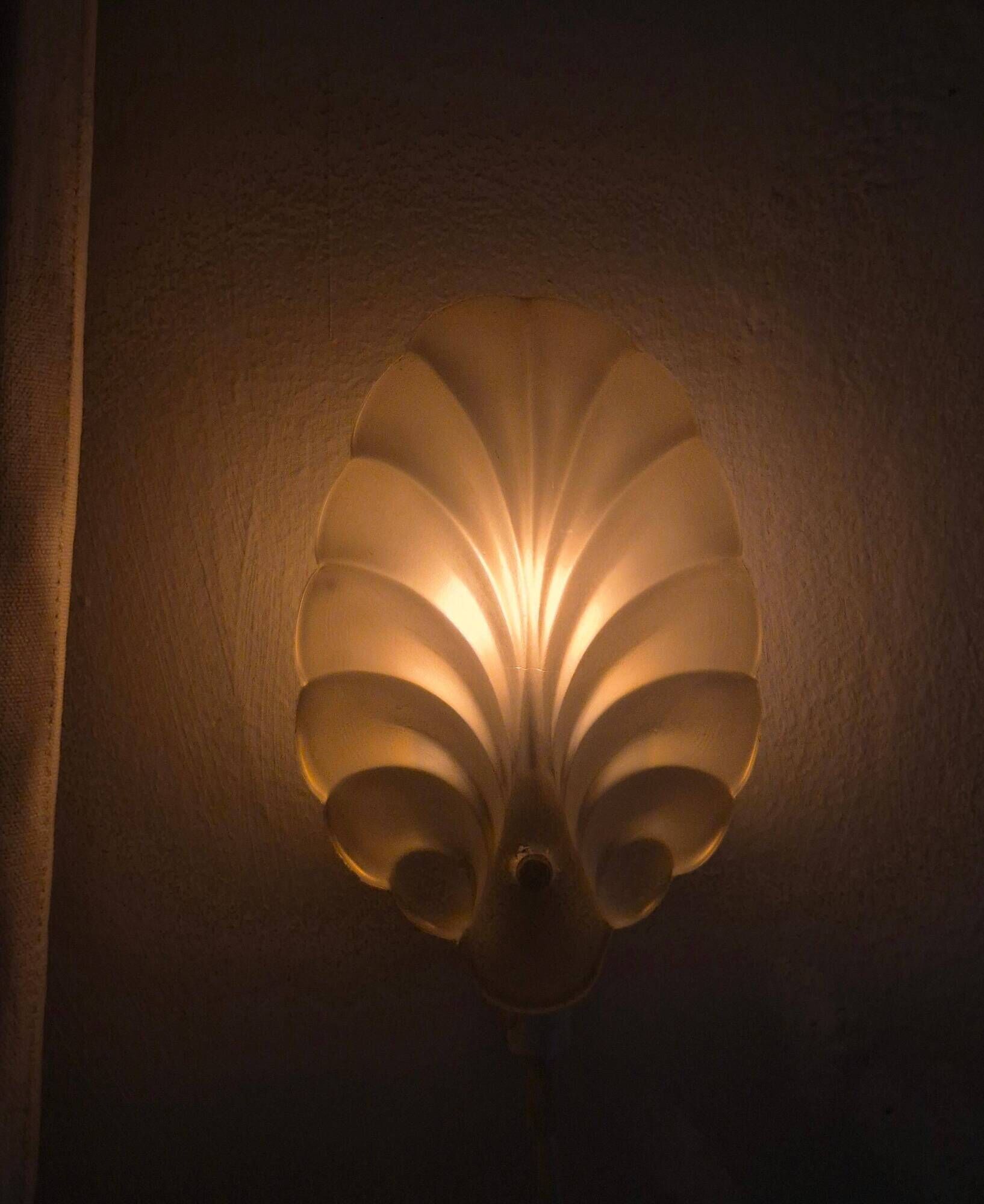 Shell-shaped frosted glass applique, Swedish Modern 1950s