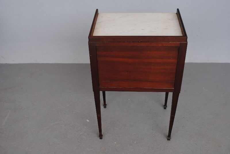 Chevet en acajou fin XVIIIème