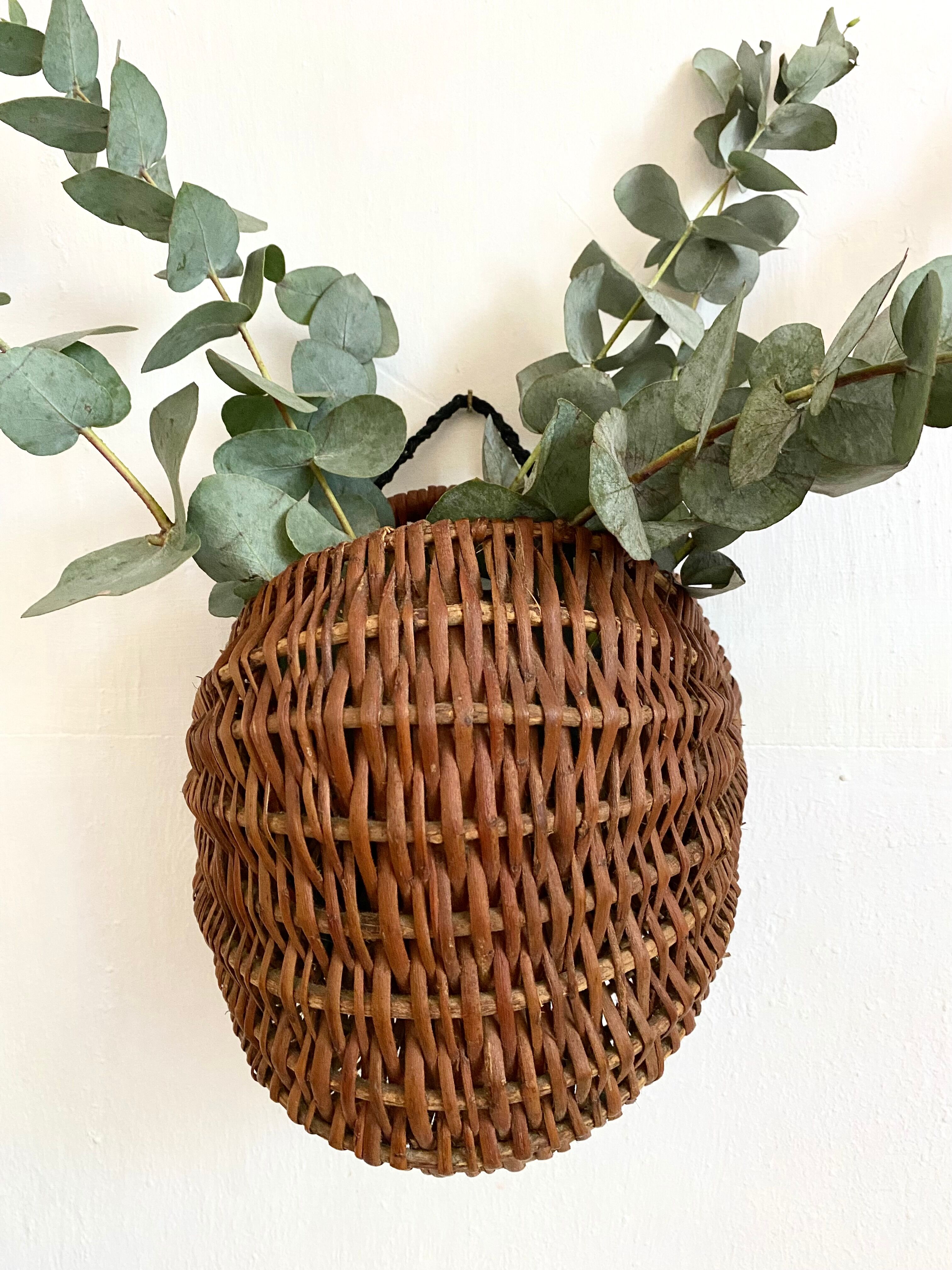 Wicker crab basket called "Gourbille"