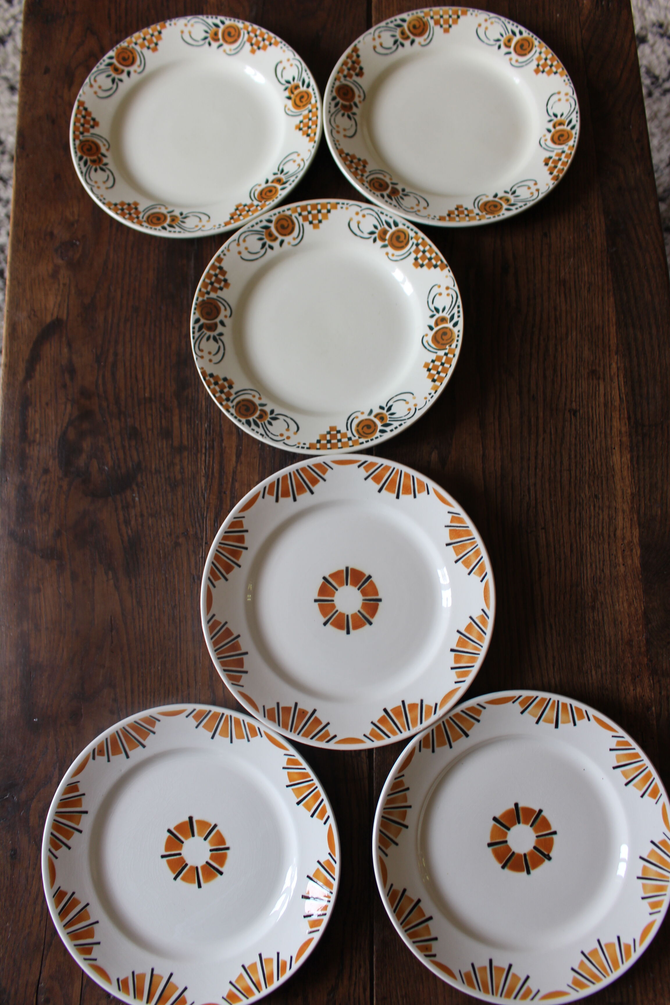 Set of 6 flat plates mismatched orange green Badonviller Saint Amand