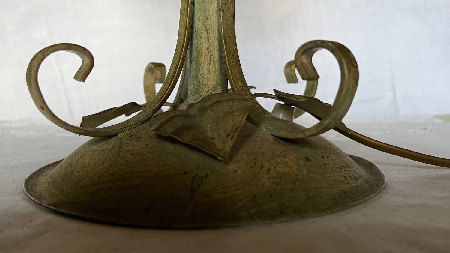 Vintage metal/glass mushroom table lamp