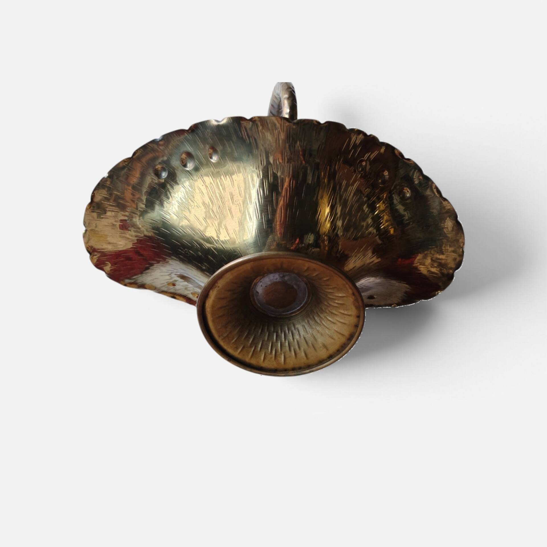 Modernist hammered copper fruit basket, Vienna (Austria)