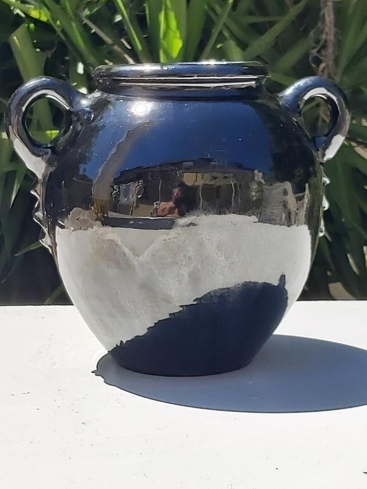 Biot glossy black potiche