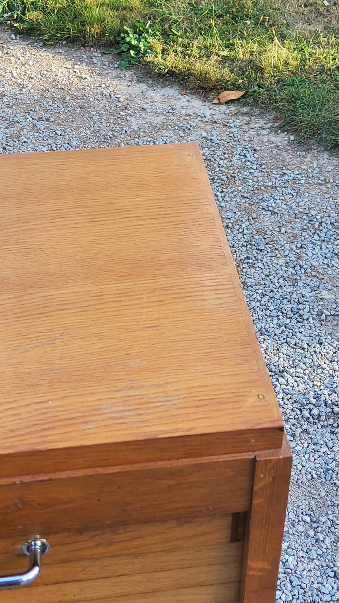 Curtained filing cabinet in golden blond oak 2 columns from the 1950s