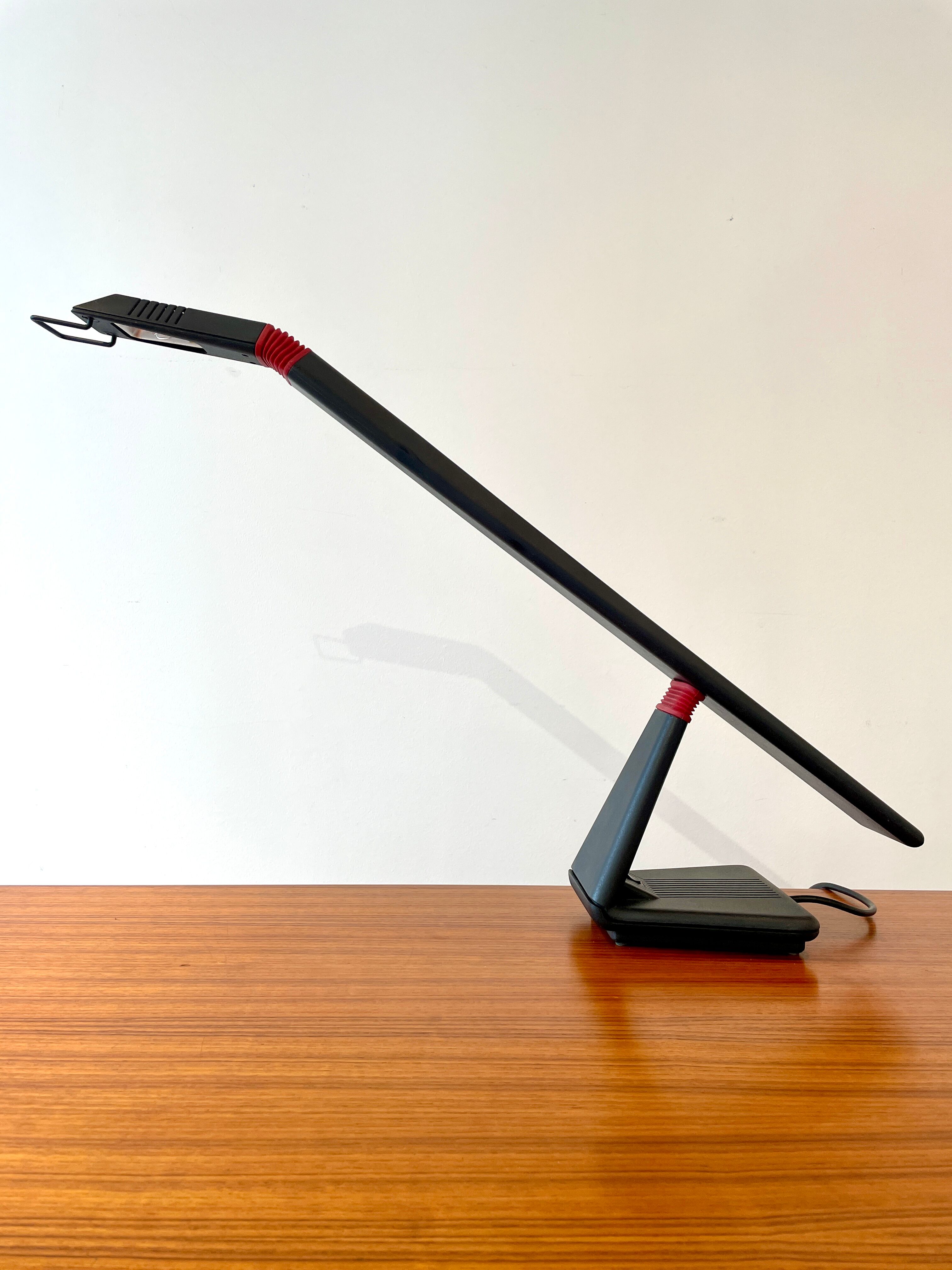 Progetti desk lamp by G. Tonetti - Italy 80s