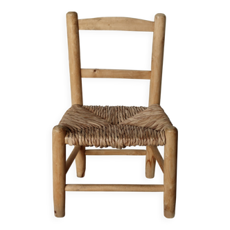 Chaise d'enfant vintage en bois paillée