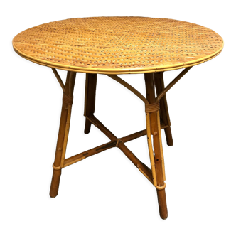 Rattan table