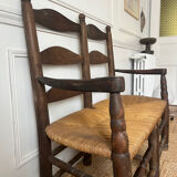Wood and straw banquette