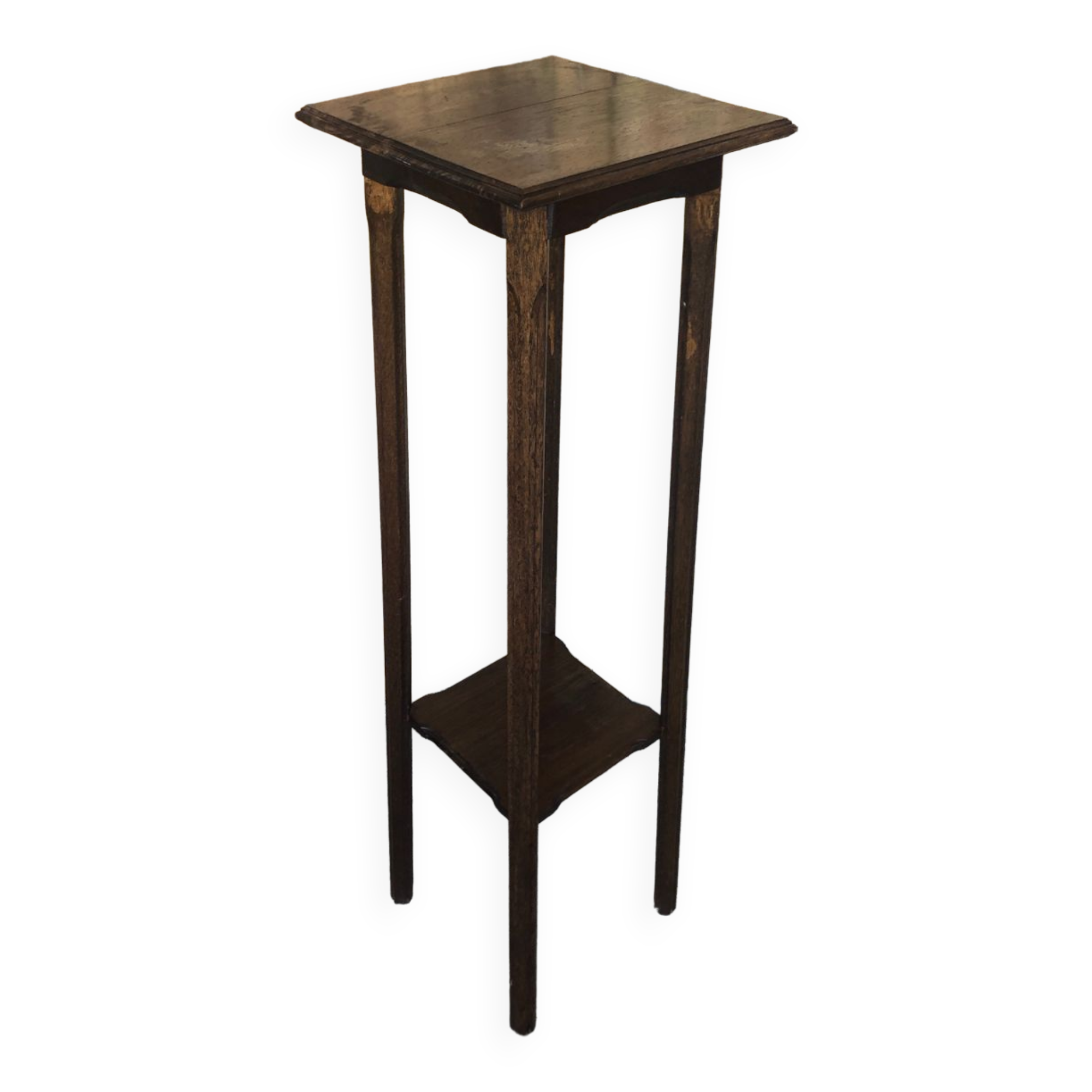 Pedestal table