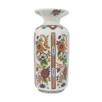 China-style porcelain vase