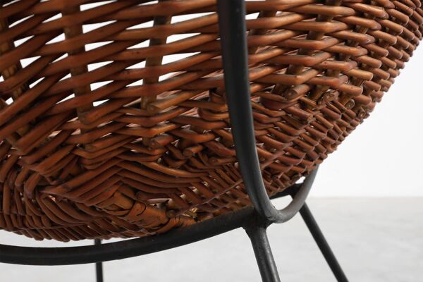 Fauteuil en osier tressé, en rotin et en fer des années 1960, Italie.