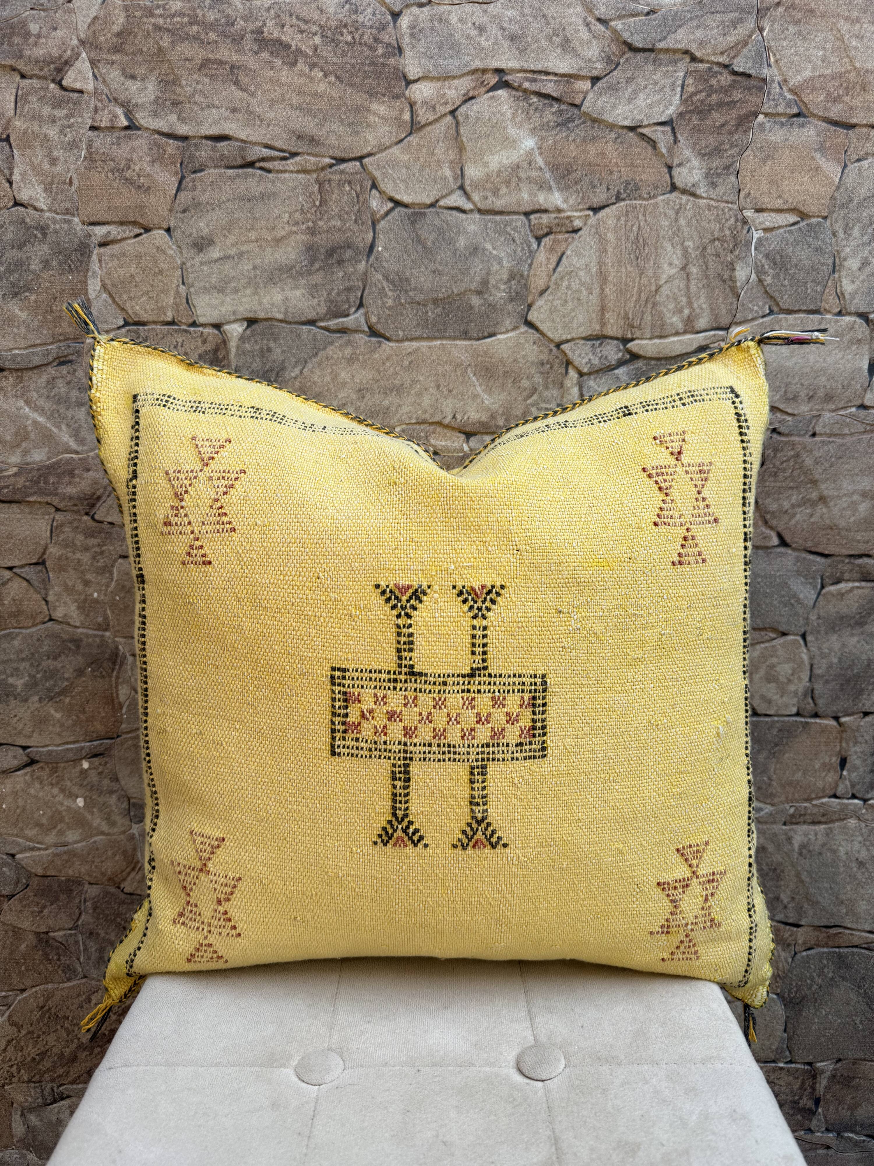 Silk cushion cover with Moroccan cactus pattern – Handmade Sabra cushion