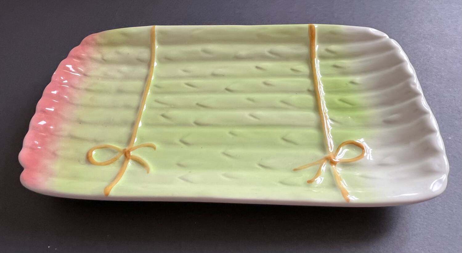 Earthenware asparagus dish