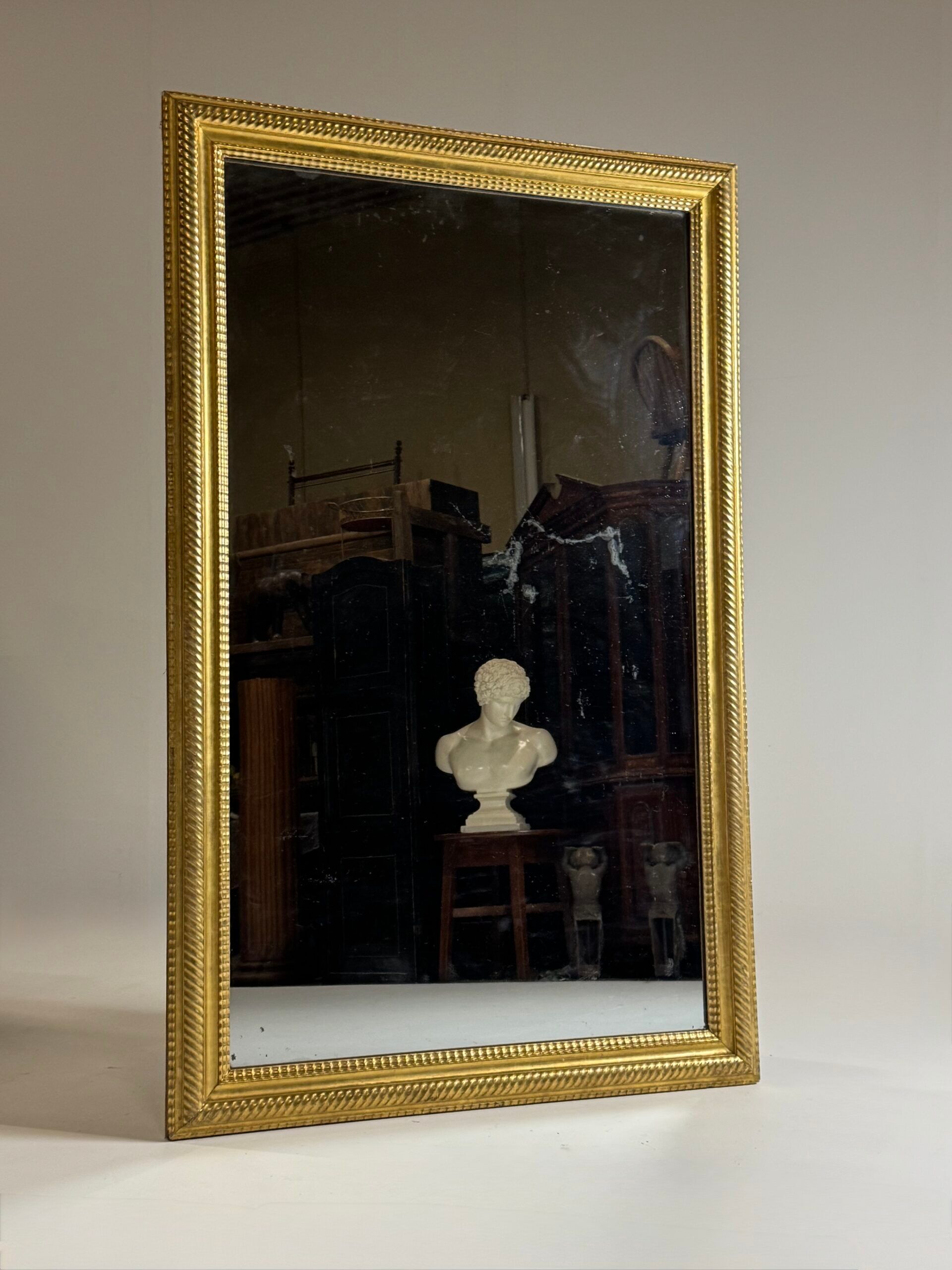 Miroir à cadre ondulé français 187 cm