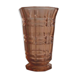 Chiseled glass vase
