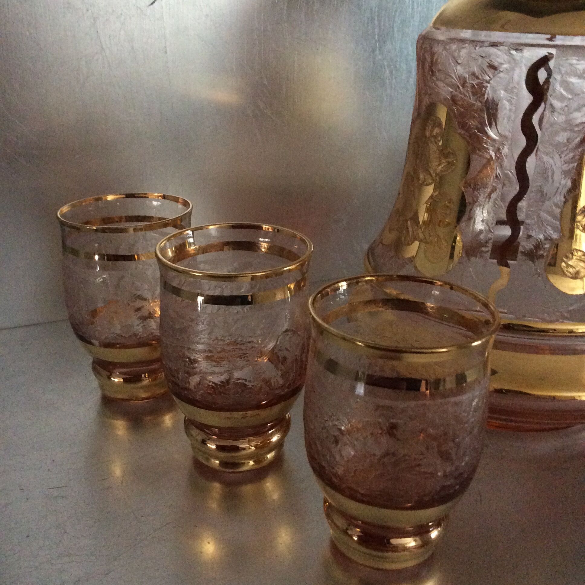 Vintage liquor service