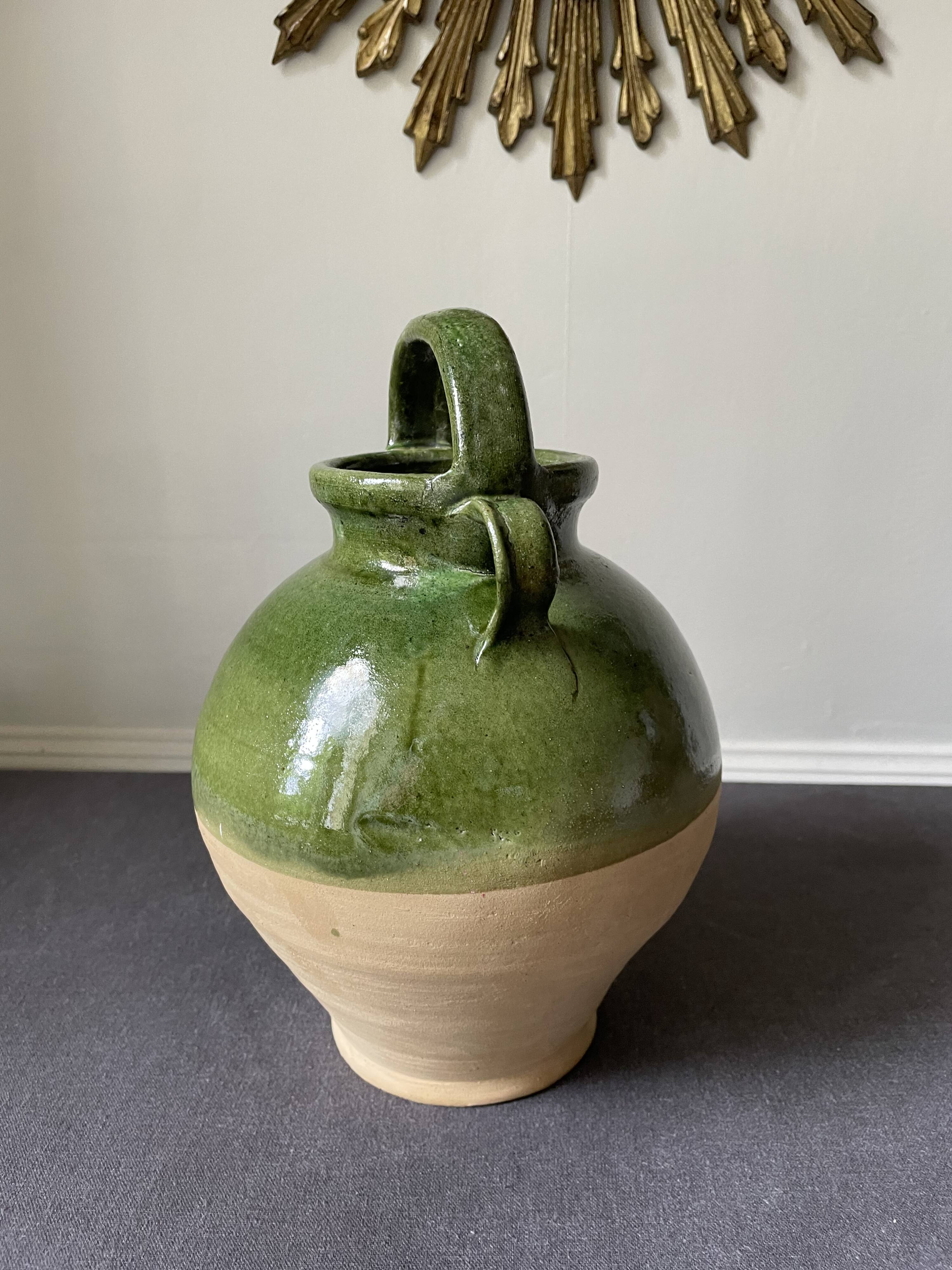 Green terracotta jar