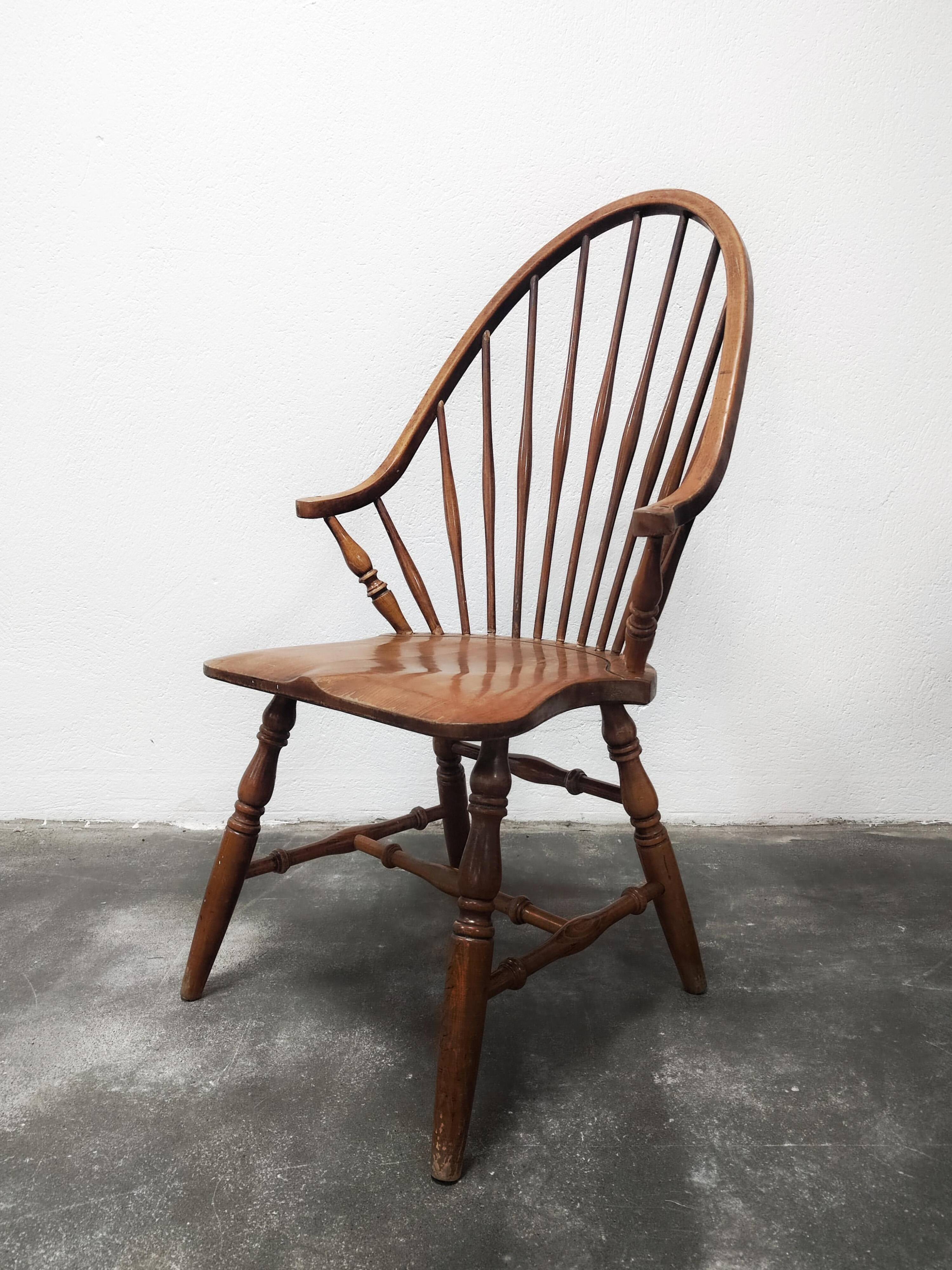 Windsor chair with high spindled back, beech, 1950s.