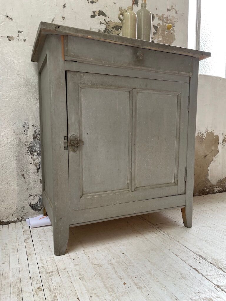 Confectioner furniture loom gray blue