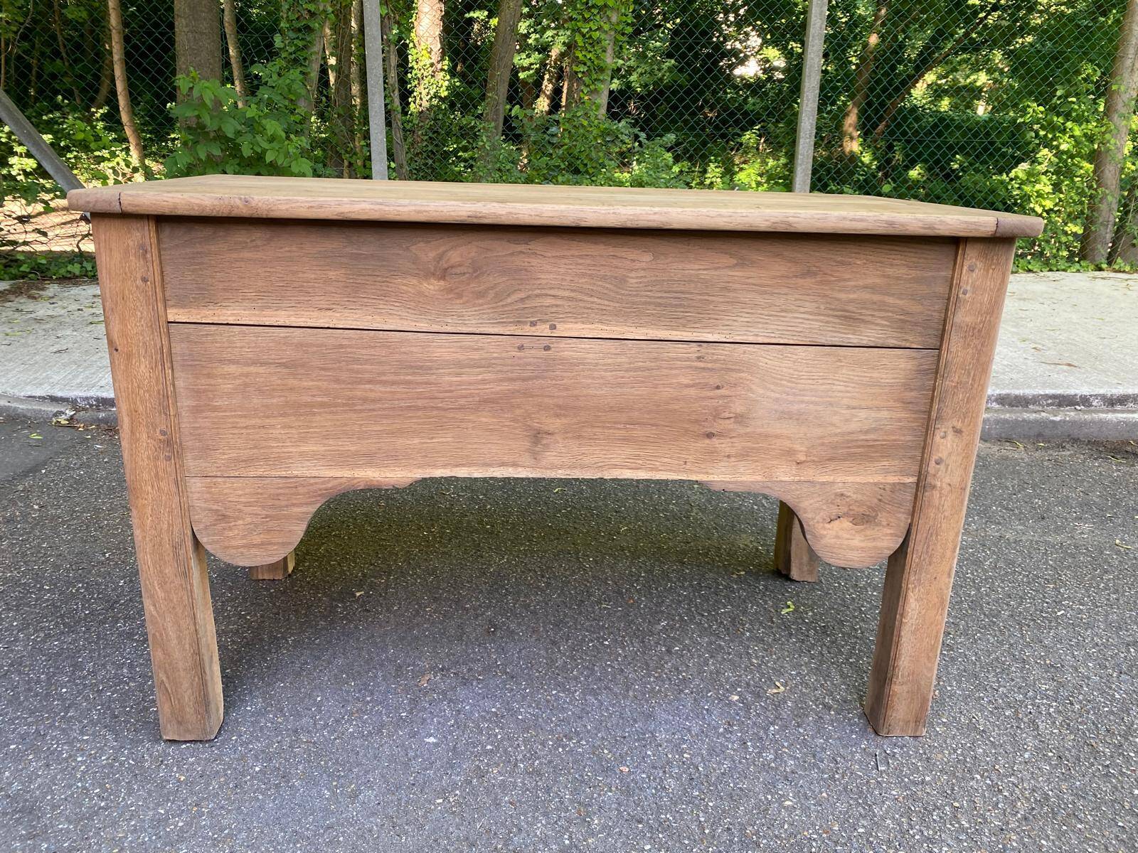 Renovated vintage baker's dough trough in solid oak from the 19th century.