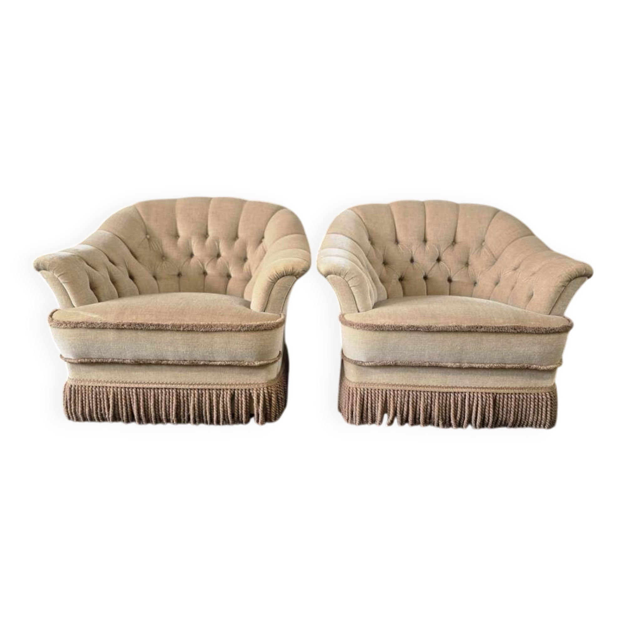 Set of 2 vintage ecru armchairs with fringes.