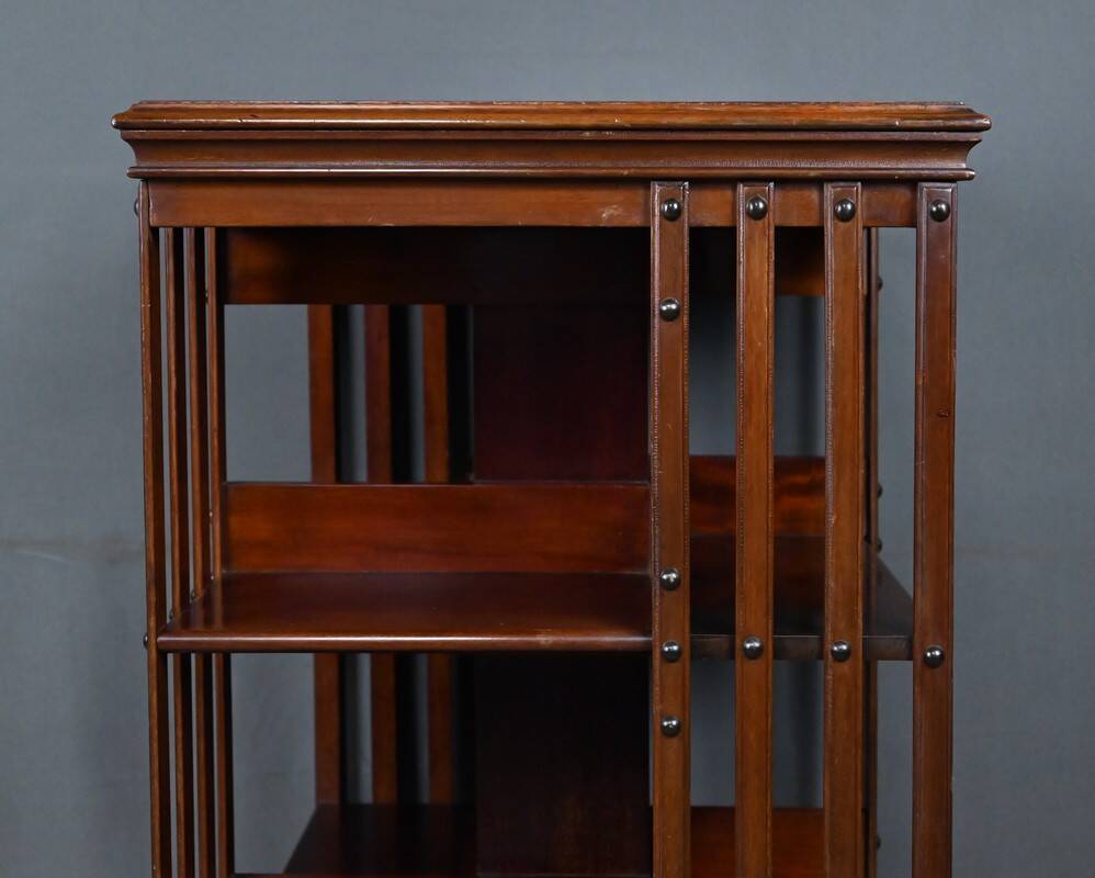 Rotating mahogany library, England – 1st part 20th century