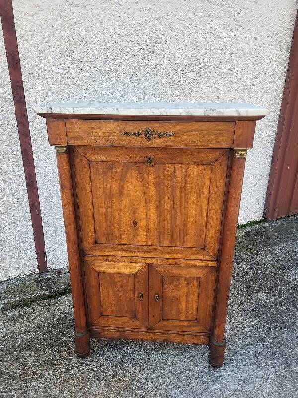 Empire secretary with detached columns in walnut from the 19th century