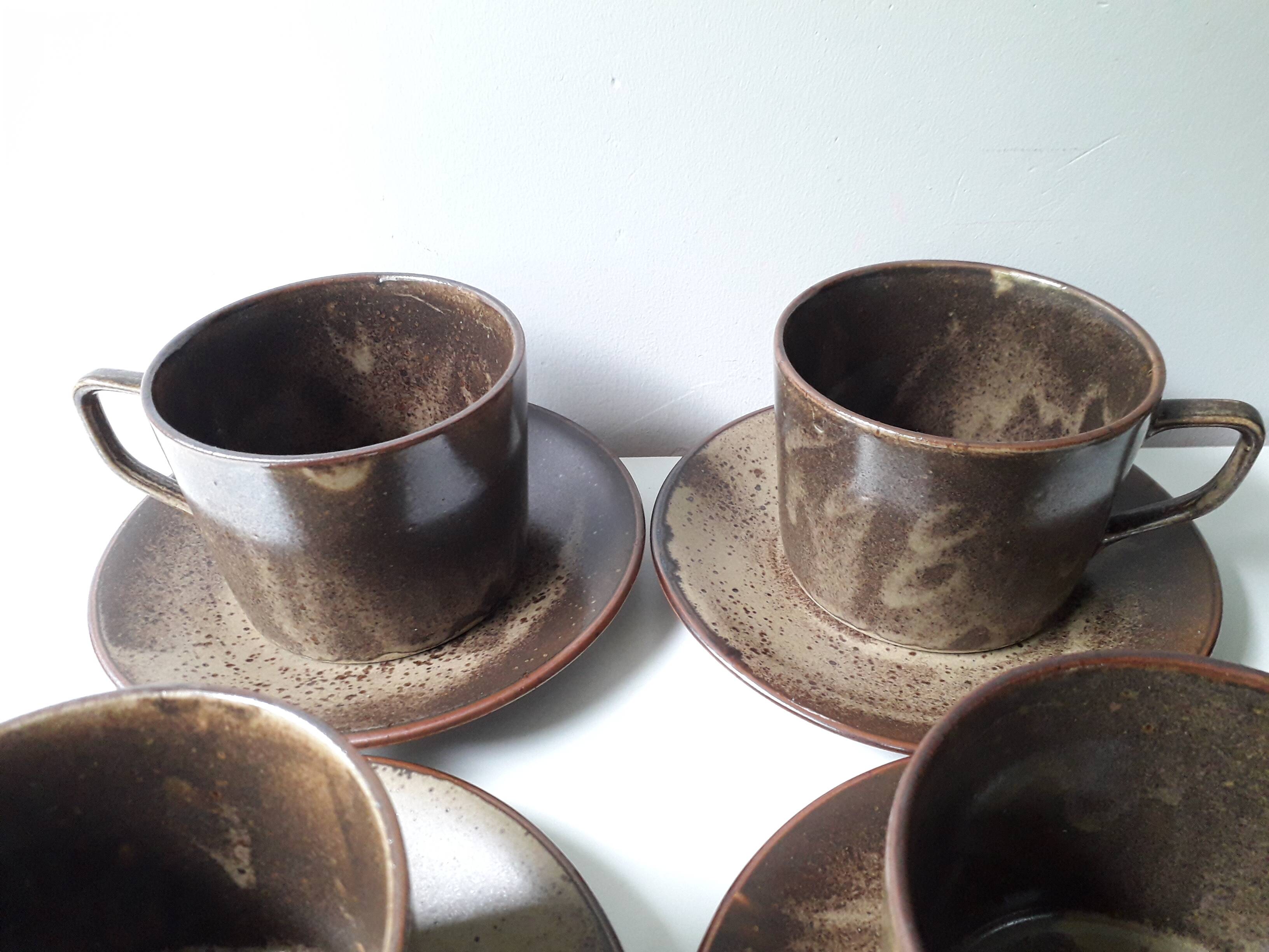 4 vintage stoneware cups + 4 saucers (A1)