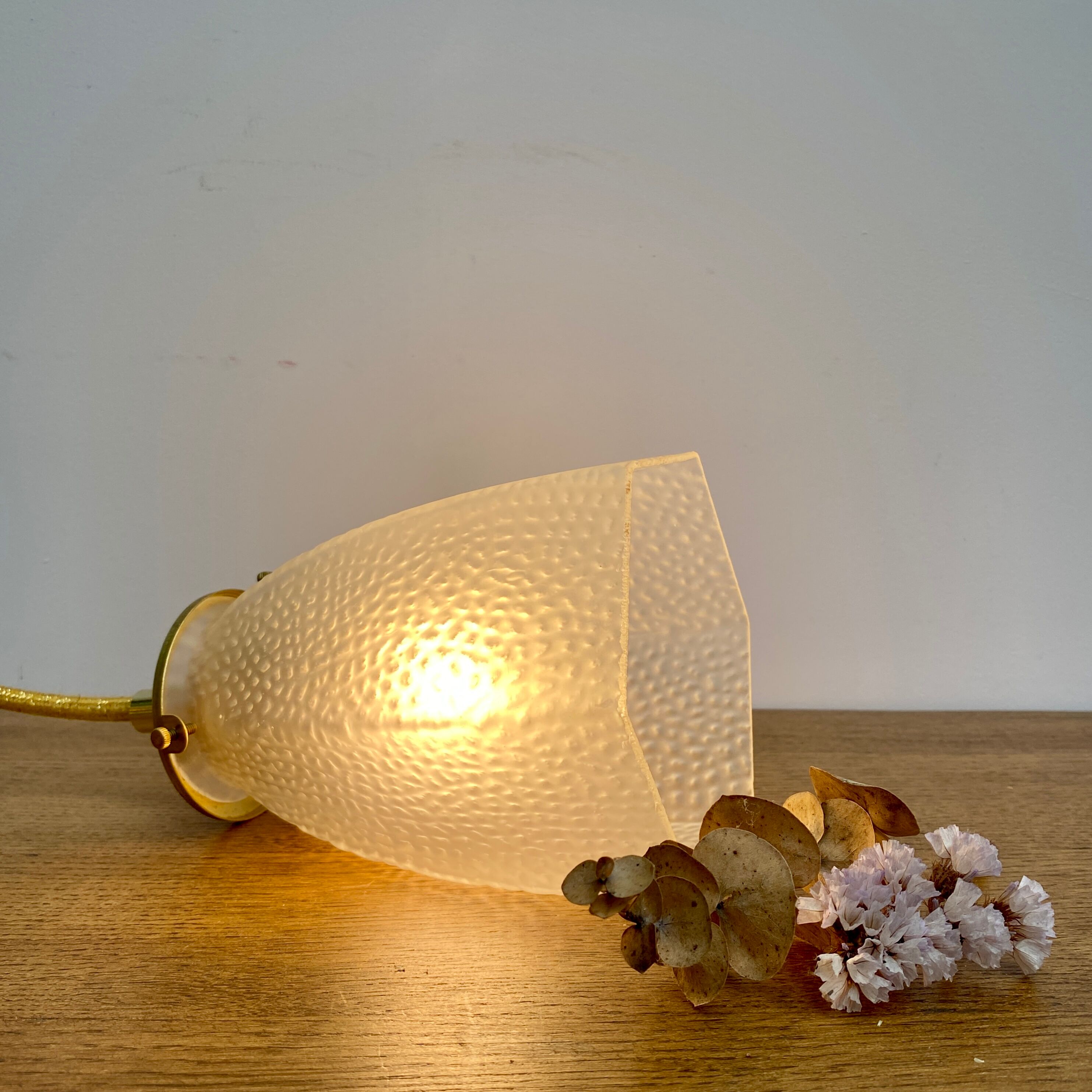 Vintage tulip walker in frosted glass